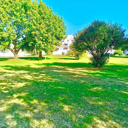 T1, Oura Appartement *