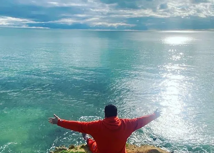 Lägenhet T1, Oura *