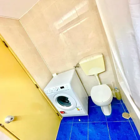 T1, Oura Apartamento